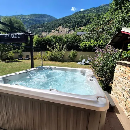 Шале Avec Jacuzzi, Billard, Jardin Clos, Proche Paradiski *